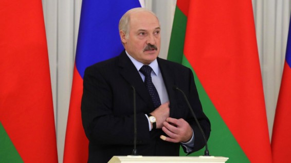Лукашенко считает, что проблема роста цен потеряет актуальность в ближайшее время
