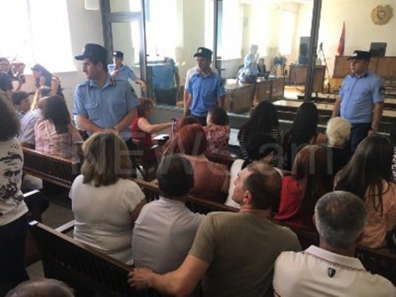 «Սասնա ծռեր» խմբի 14 անդամների գործով նիստը դեռ չմեկնարկած ընդմիջում հայտարարվեց