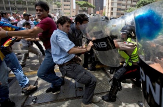 Վենեսուելայի խորհրդարանի վրա հարձակում է իրականացվել. կան վիրավորներ