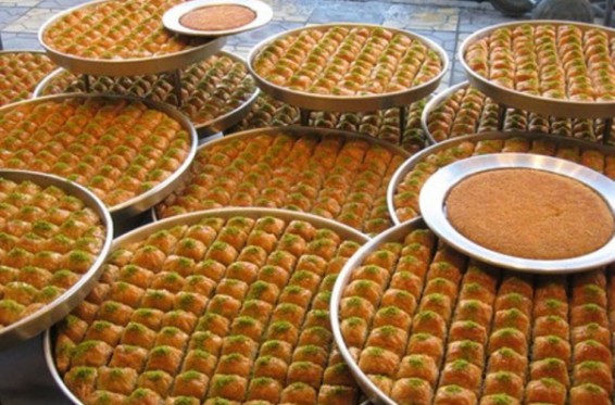 Էրդողանն իր թիկնազորի համար 30.000 դոլարի քաղցրավենիք է գնել. լրատվամիջոց