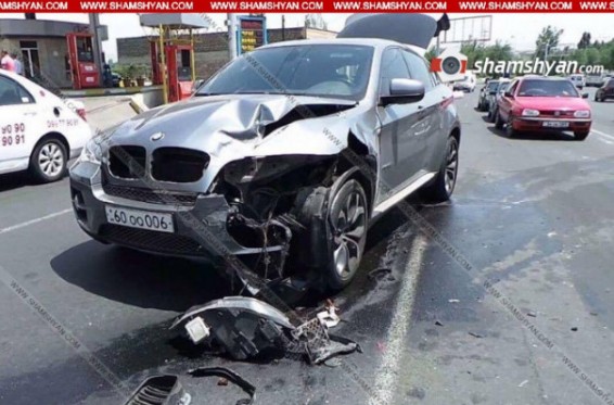 Խոշոր ՃՏՊ Երևանում. բախվել են X6-ը և 09-ը, 2 անձ հոսպիտալացվել է (լուսանկարներ). shamshyan.com
