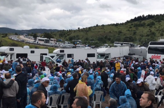 ԻՊ անդամները փորձել են հարձակվել Թուրքիայի ընդդիմության կազմակերպած քայլերթի մասնակիցների վրա