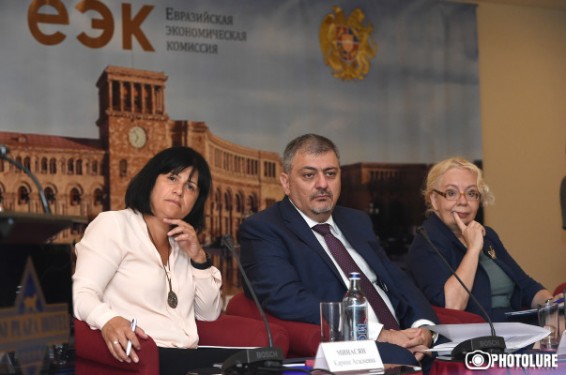 Հուսով ենք, որ սեպտեմբերին ՌԴ-ում ոչ ռուսական վարորդական իրավունքի արգելքի հարցը կլուծվի. Կարինե Մինասյան