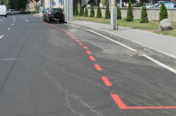 Ավտոկայանատեղի վճարի չափը չի փոխվում. քաղաքապետարանը պարզաբանում է