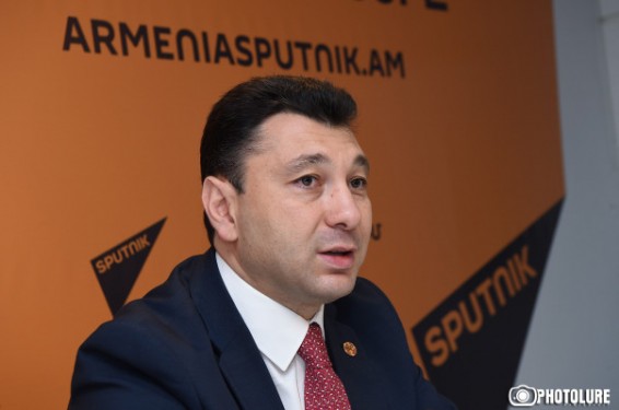 Руководство Азербайджана хорошо переняло уроки гитлеровской Германии и использует свое население в качестве живого щита – Эдуард Налбандян