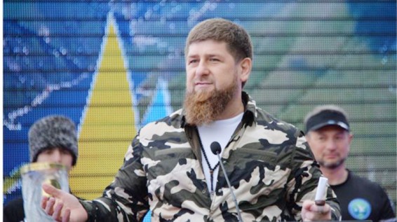 Глава Чечни Рамзан Кадыров назвал геев шайтанами и попросил забрать их в Канаду