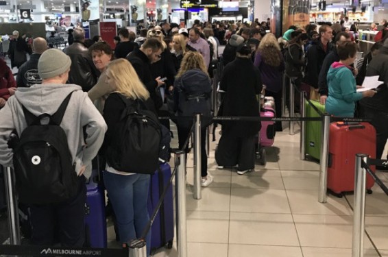 Ավստրալիայի օդանավակայաններում երկար հերթեր են գոյացել