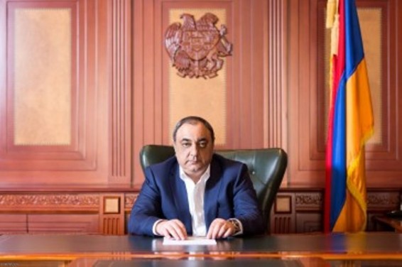 Video. Արկադի Համբարձումյանի անակնկալ նվերը բազմանդամ ընտանիքին