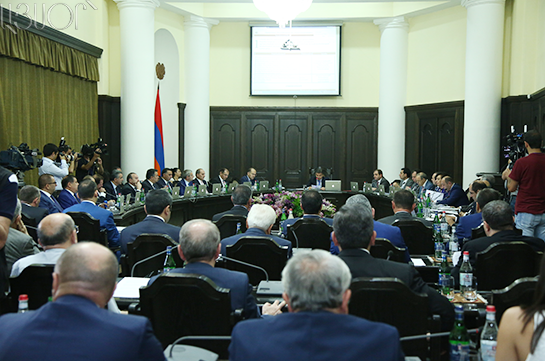 Դավիթ Լոքյանը վարչապետին հորդորեց Ջերմուկը մեգապոլիս անվանելիս չակերտները չմոռանալ