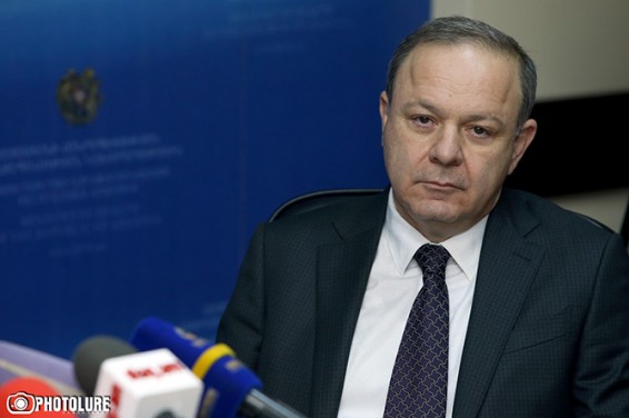 Министр: число курящих в Армении планируется сократить к 2020 году на 3-5%
