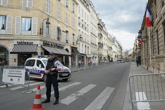 Փարիզի արվարձանում թալանել են Վրաստանի դեսպանին