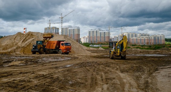 Гражданин Армении подозревается в краже трактора в Москве