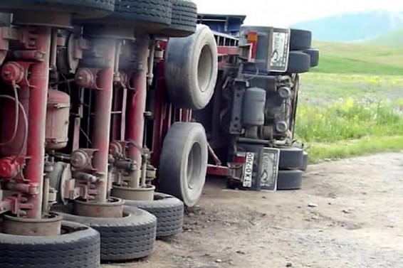 Բյուրականի մոտ հրշեջ-փրկարարական ավտոմեքենա է շրջվել. ներսում եղել է 2 փրկարար