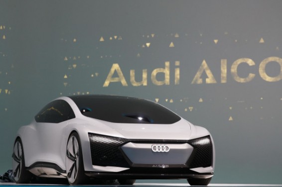 Ֆրանկֆուրտում ներկայացվել է Audi–ի՝ առանց ղեկի և ոտնակների մոդելը