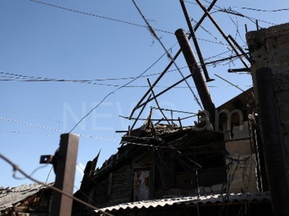 Փոքր Մանթաշում ուժեղ քամու հետեւանքով վնասվել է շուրջ 80 տուն եւ մեկ կով է տուժել